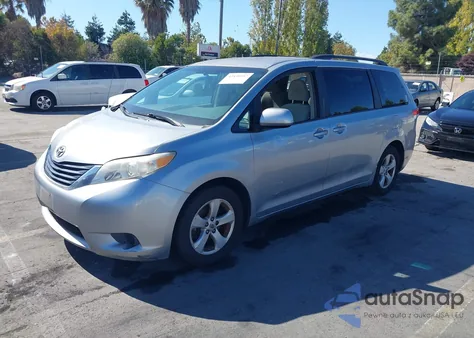 2012 Toyota Sienna Le V6 8 Passenger from USA, damaged, VIN 5TDKK3DC0CS278679